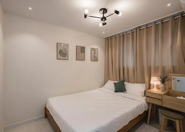 Station 3 Minutes On Foot, 2 Bedrooms, Charming House Apartamento Seúl